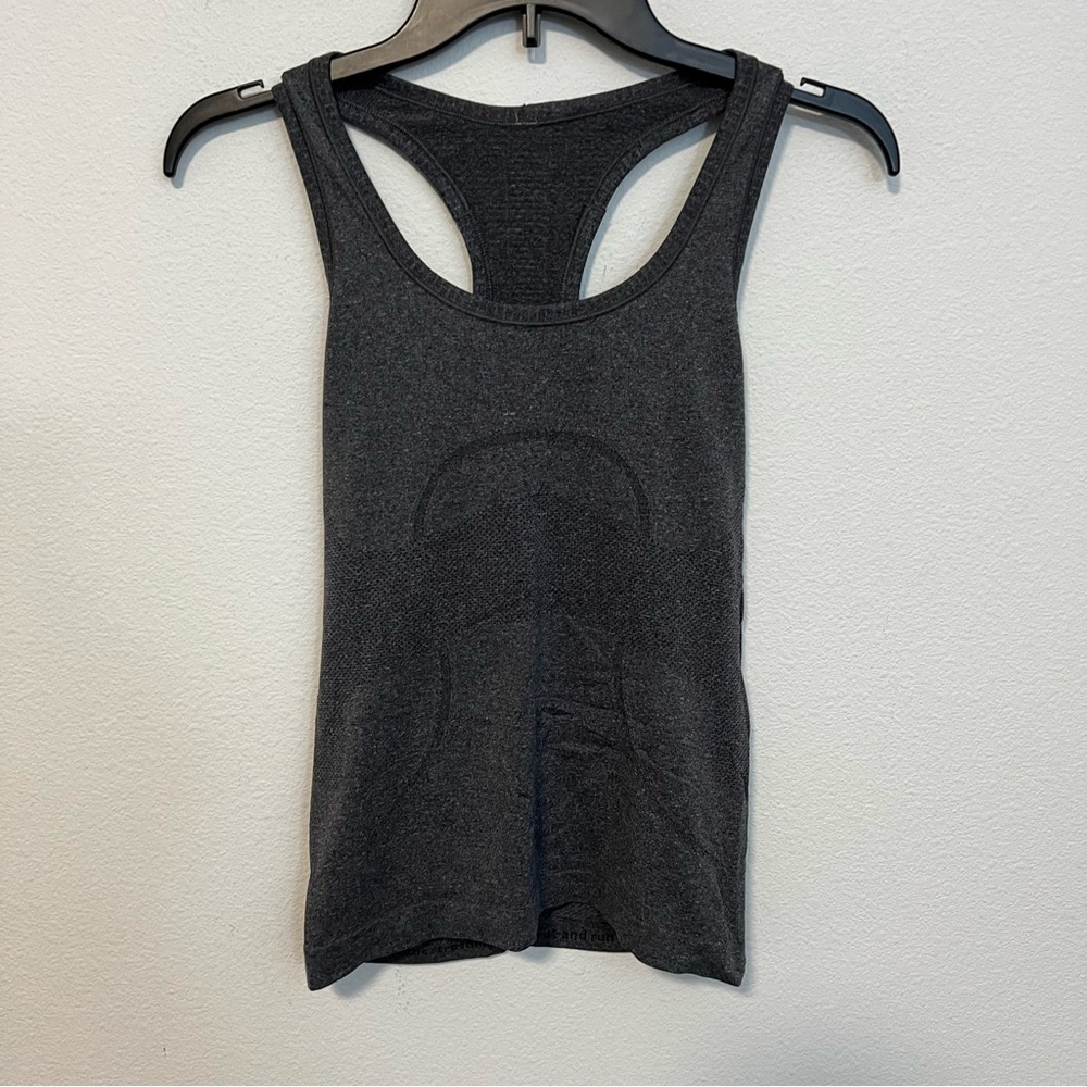 Lululemon Run Swiftly Tech Heathered Gray Tank Top Sz 4